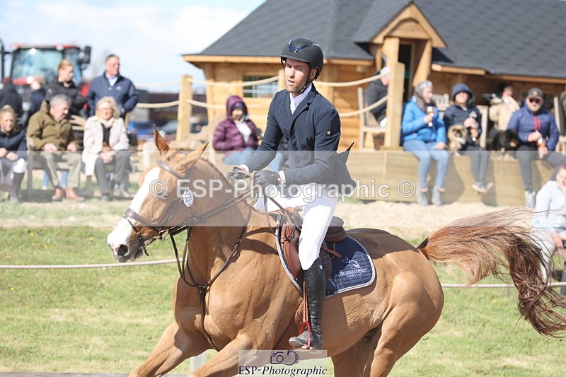 240419A-160027-09097 - Cls 10, 2 Star Big Tour 145cm  15.45 to 16.35 break