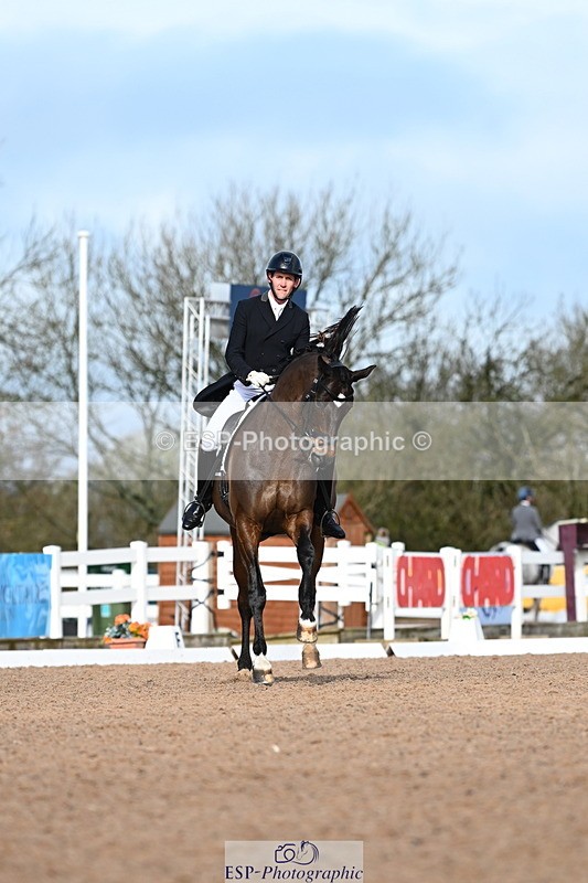 240218A-114554-06453 - 167-Mark.Forrest-Fidel.Von.Singng