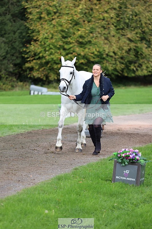 251026A-114458-25659 - G-576-Isabella.Worthington