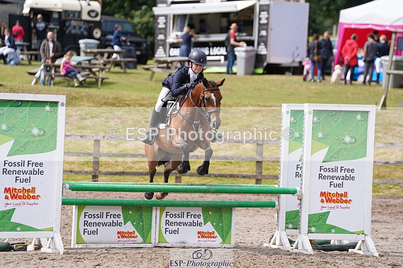 240824X-124002-24209 - 80cm Round 1 12.00 to 13.00