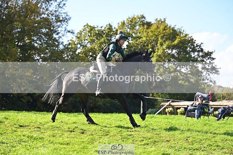 241026-131134-13489 - 421-Marie.Webber-BENNY'S.DOUBLE.DIAMOND