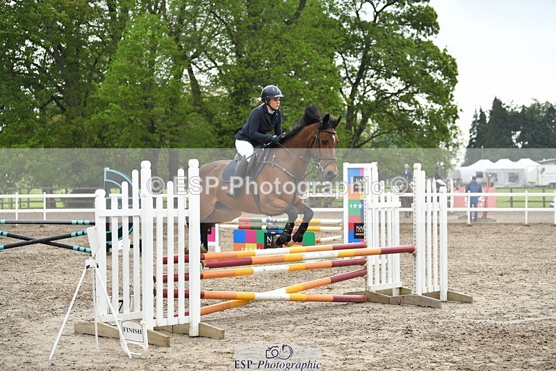 230512-095801-00431 - Cls 10 Snr 85cm Schooling