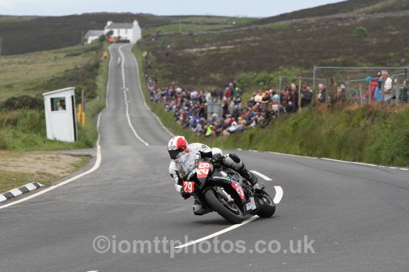 Ian Pattinson BMW / Weardale Racing Ltd - Pokerstars Senior TT
