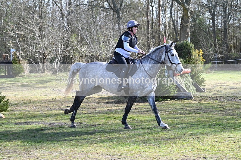 WJ7_9994 - Time 10:13 to 10:38 Times at the Fence