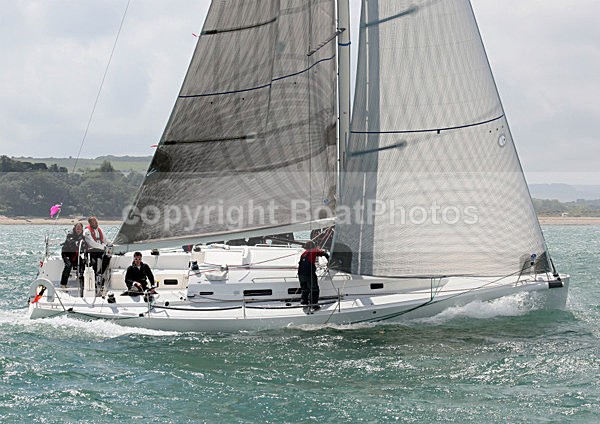 120630 GBR8221R JALOU WT7A2533 - ROUND THE ISLAND RACE - 30th June 2012