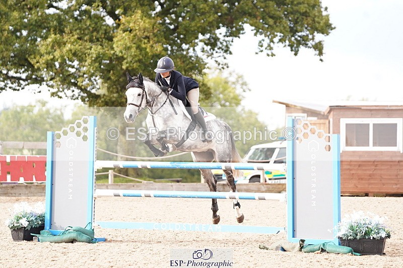 241004A-151758-00932 - Fri 04 Snr Fox & 1.20m Open