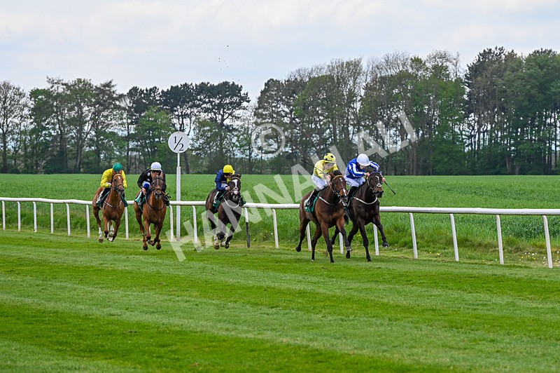020526-Race 2-Karvala-9071 - Race 2 2.10pm British EBF Fillies' Novice Stakes