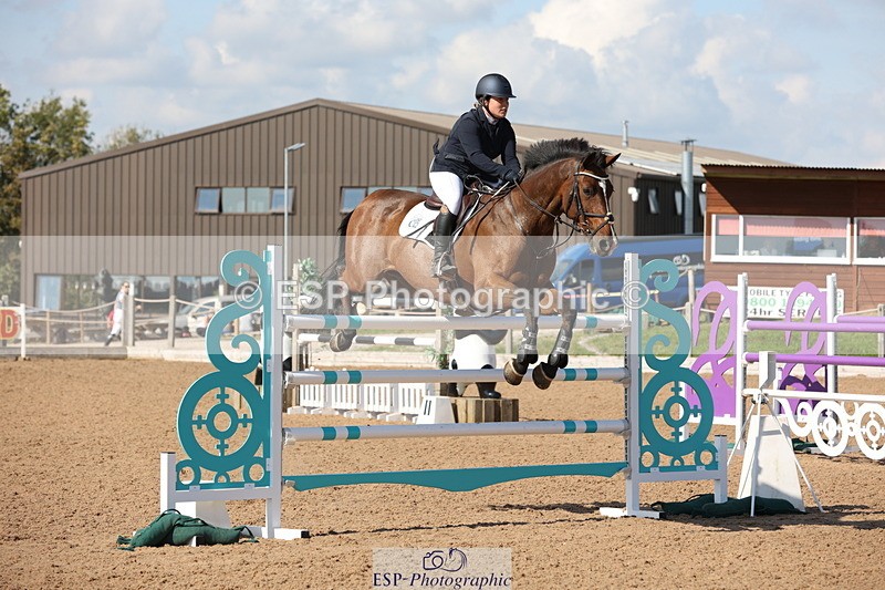 230915A-143803-02670 - Cls 5 National 1.40m