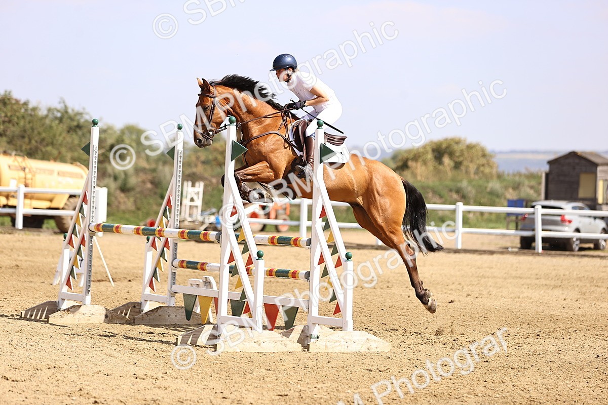SBM_006780 - Class 12 - Amateur Championship Qualifier 1.05m