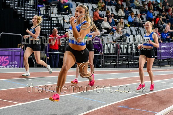 CombiMast25-914462 - Track Female Set One