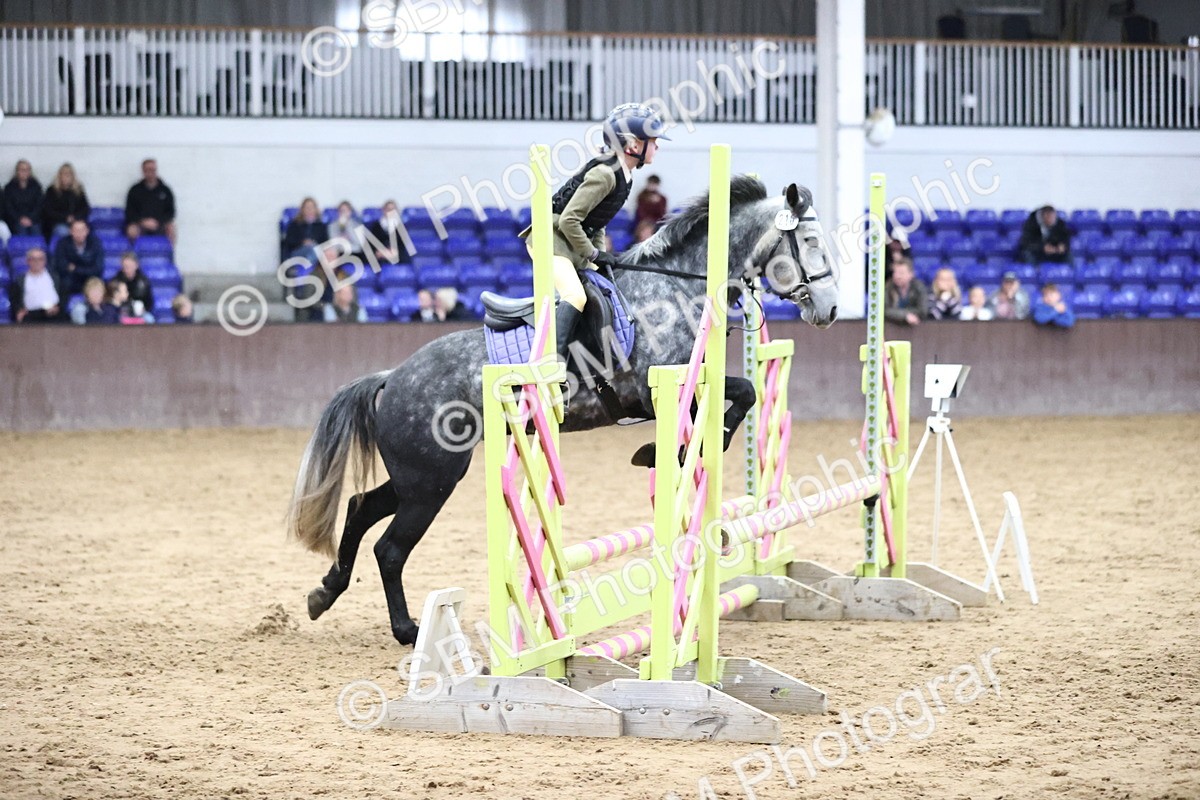 SBM_001515 - Class 5 - Henlow Veterinary Hospital 70cm