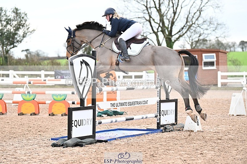 241206-124354-00799 - Cls 5 Newcomers and 1.10m Open