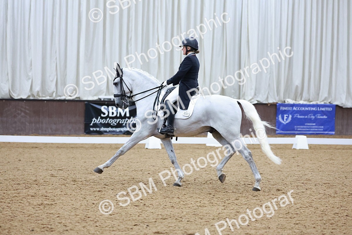 SBM_021575 - Class 14 - FEI Grand Prix - 18.52-19.37