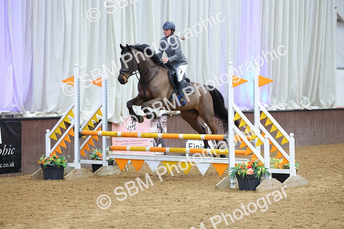 SBM_009766 - Class 20 - Senior British Novice/ 90cm Open - First Round (0.90m)
