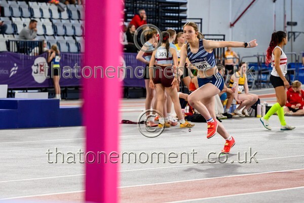 Age26SUN-918643 - Field Female