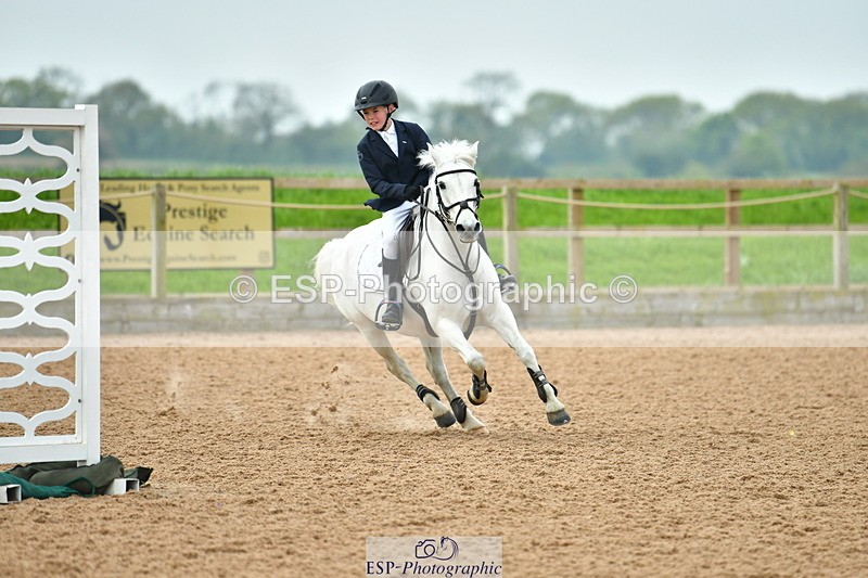 230513A-093131-00109 - Cls 11 Stepping Stones 128+138cm