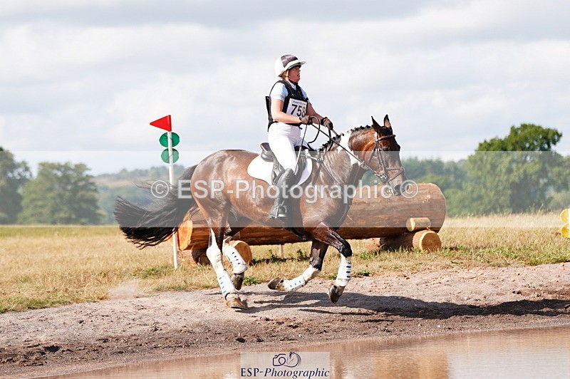 250803A-163024-17192 - Q-758-Caroline.Hutchens-CLOGORROWS.SOCKY