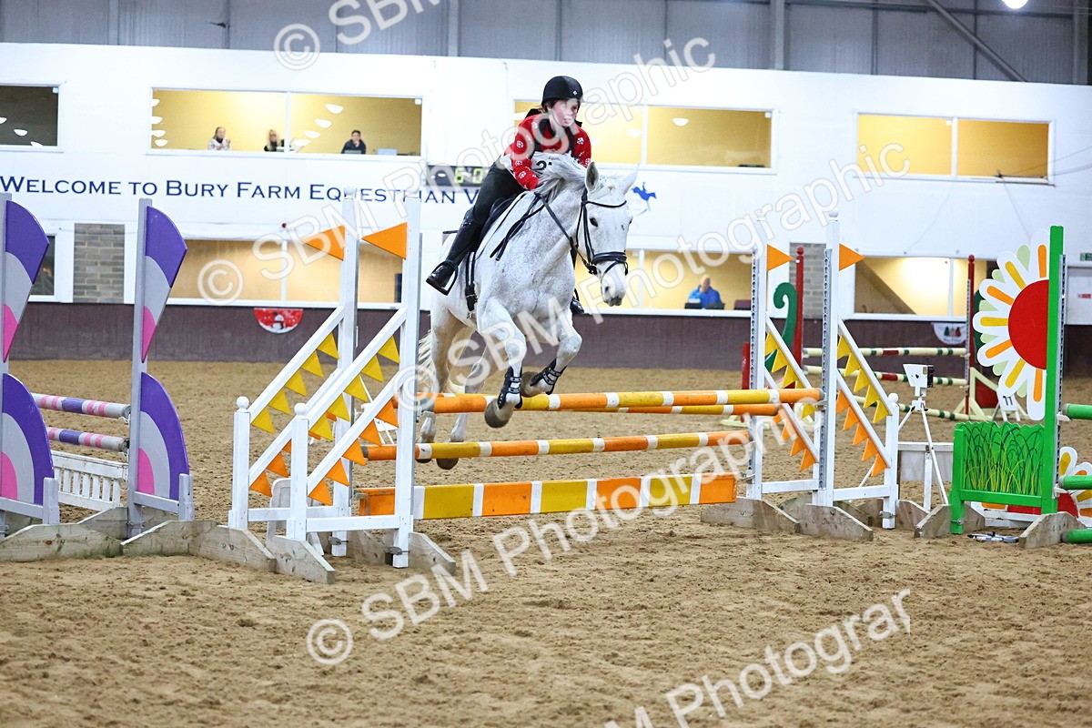 SBM_002539 - Class 6 - Holly & Ivy Stakes - 90cm