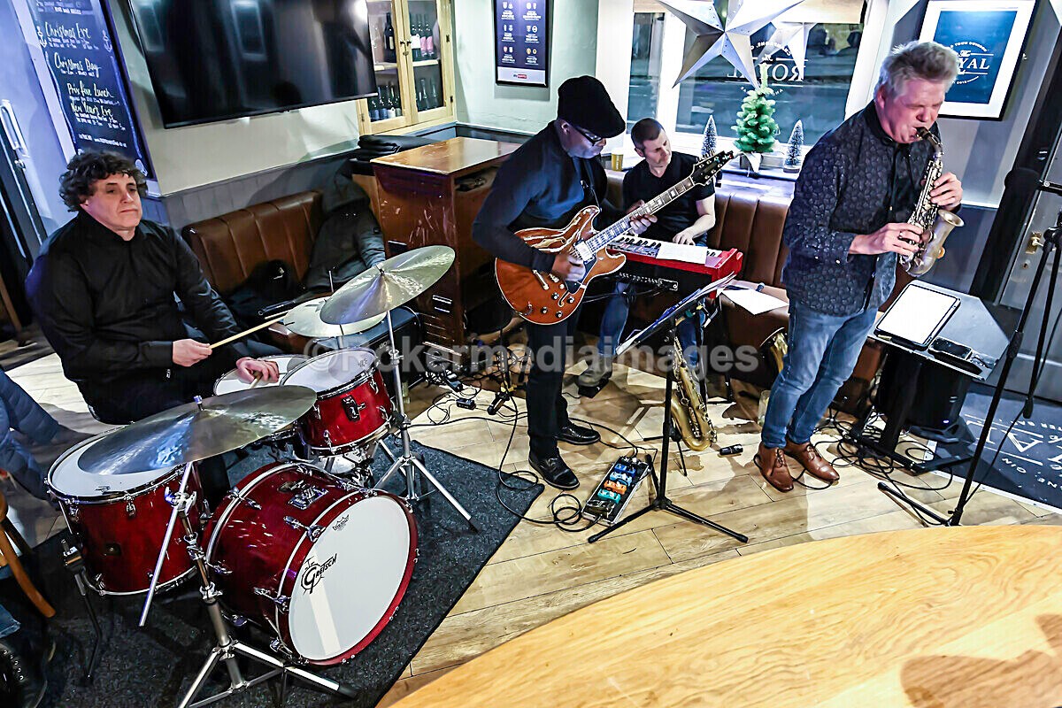 Derek Nash Dec 2025-44 - Derek Nash and Jonny Henderson Trio