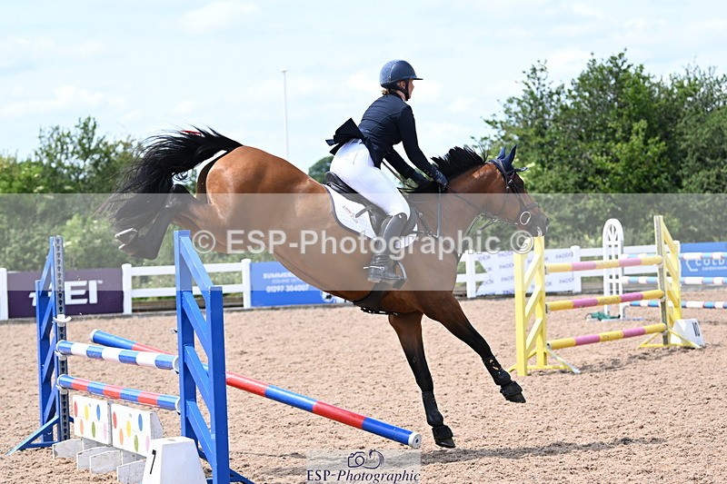 240619A-140355-00385 - Cls 4 Snr Newcomers and 1.10m Open