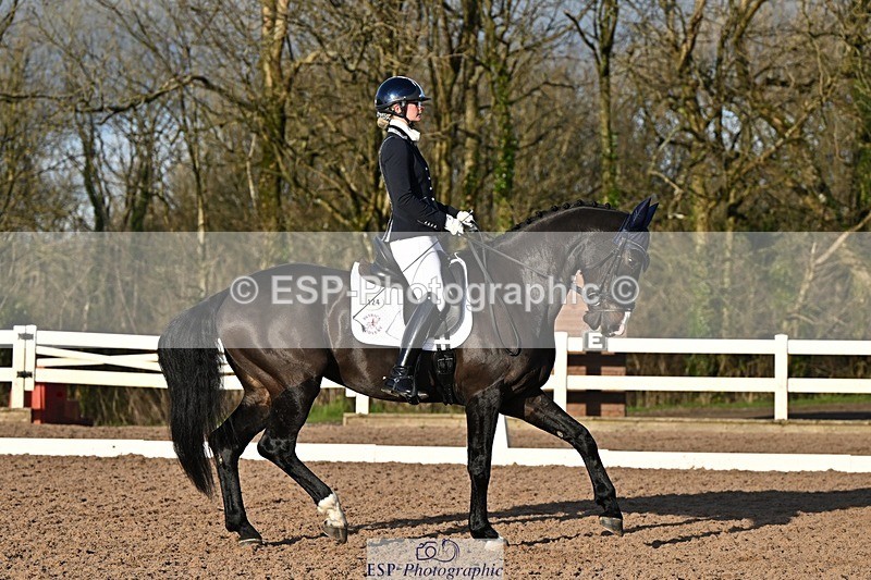 241214-140009-02697 - 124-isobel.goodwin-Milano.van.hof.olympia