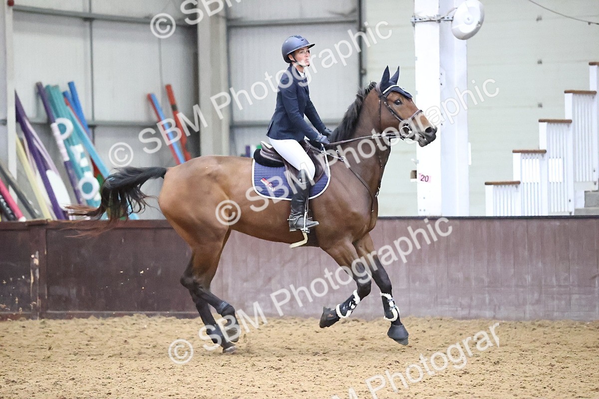 SBM_003742 - Class 12 - Senior Foxhunter 1.20m