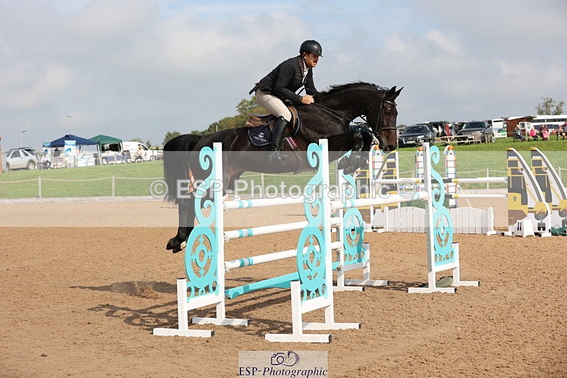 230915A-111437-01684 - Cls 2 Snr Foxhunter