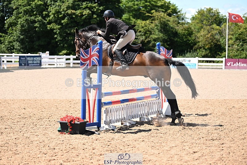 240728A-123525-08550 - Cls 32 85cm Amateur Qualifier