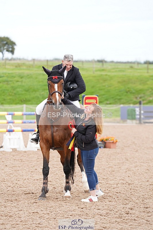 240915A-152130-10869 - Cls 28 Chard Sept GP Jump Off