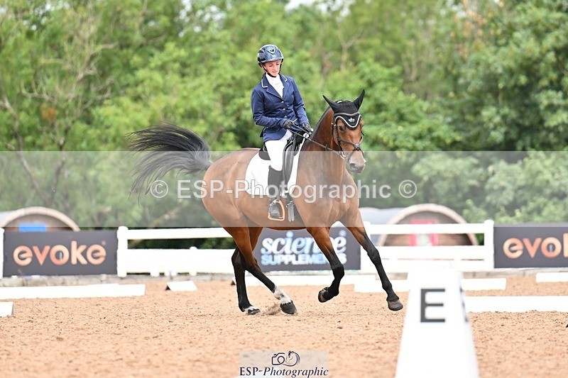 260704-124152-04645 - Cls 4D Senior Intermediate Novice 1