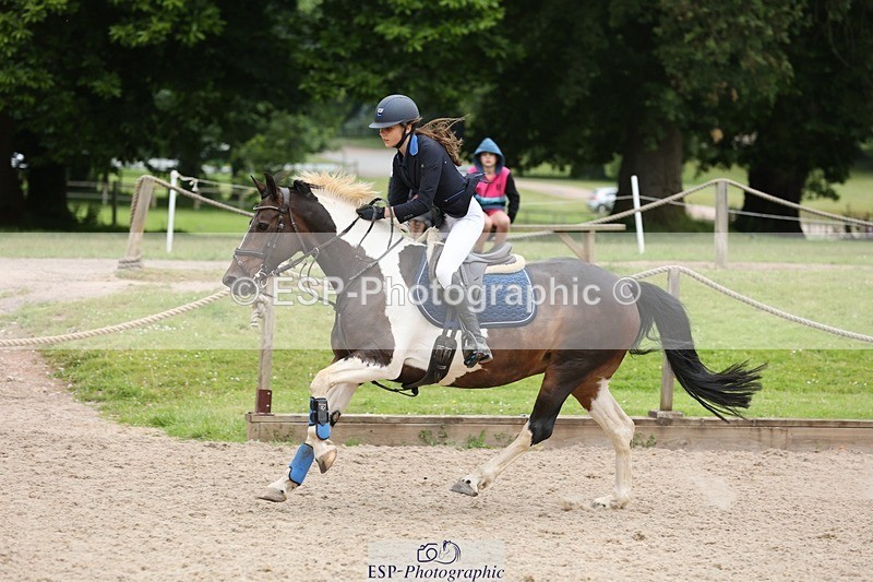 240615-160448-02200 - Cls 9&10 Club and Schools 70cm