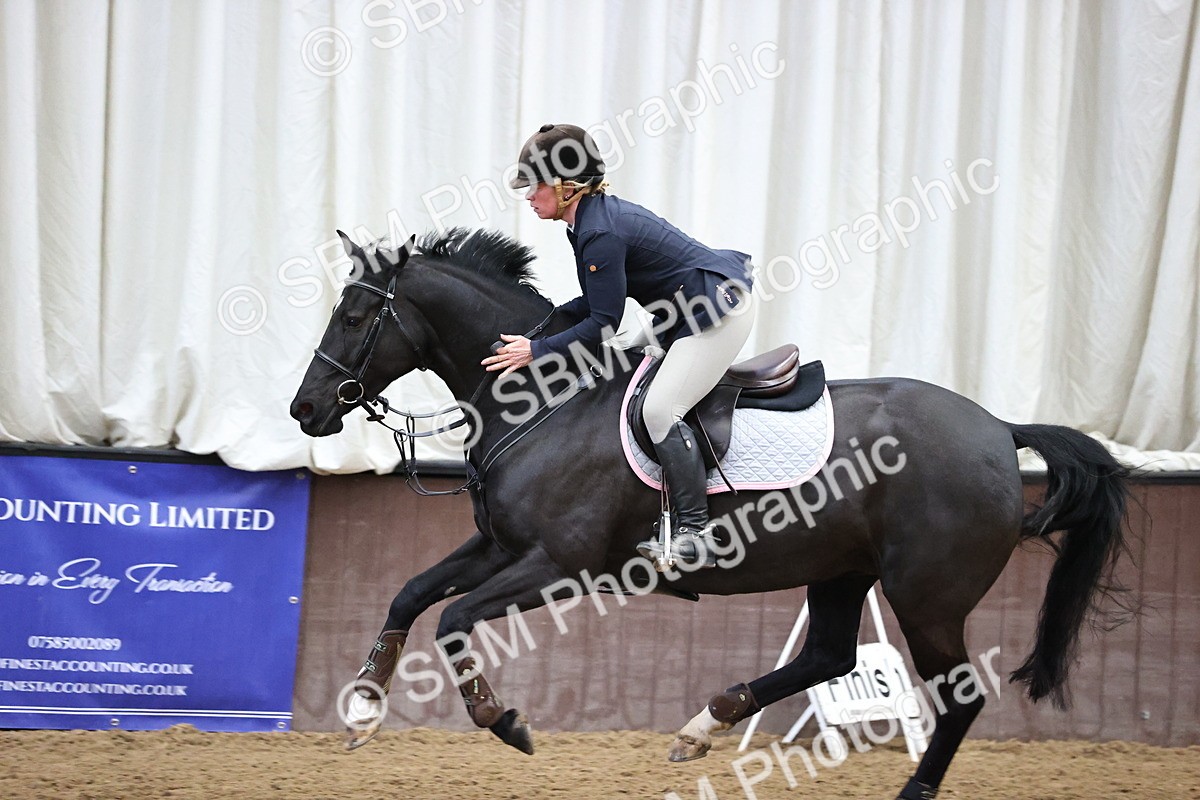 SBM_001847 - Class 4 - Senior Newcomers - 1.10m Open