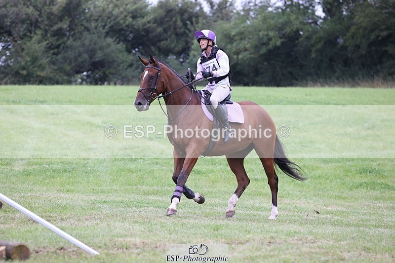 240831A-154005-05145 - 274-Becca.Robinson-VINNIE.SPARKLES