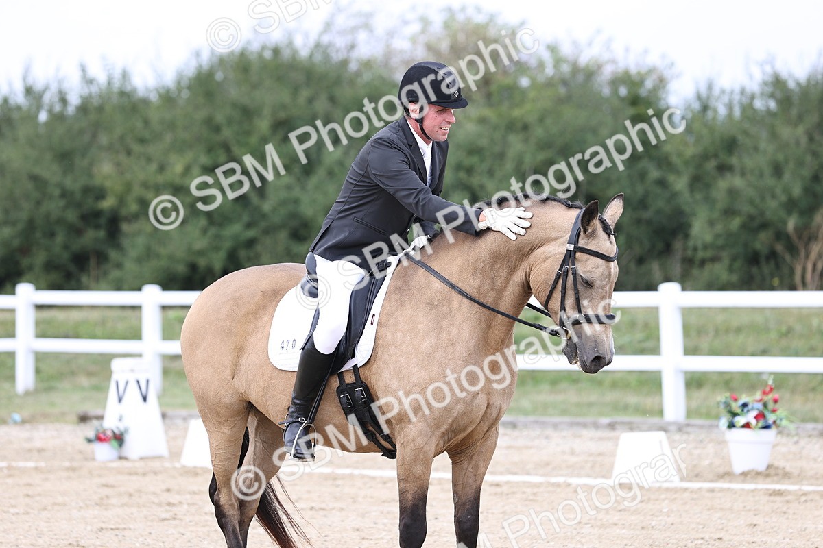 SBM_017468 - Class 14 - Novice 23 - 13.52-14.55