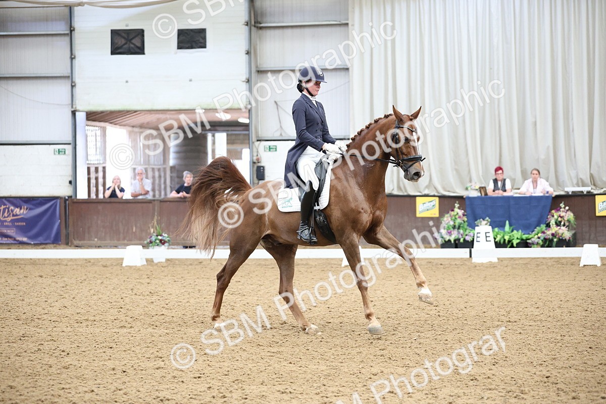SBM_004369 - Class 9 - FEI Inter 1 Gold - 15.55-16.43