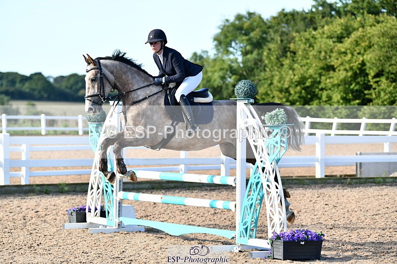 240913A-092102-02906 - Cls 20 Snr British Novice and 90cm Open