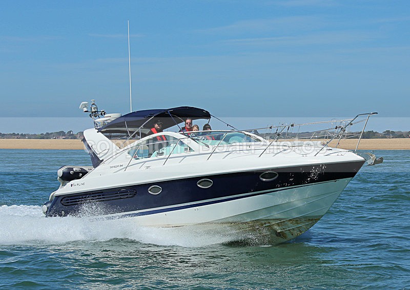 130506 FAIRLINE TARGA 34 WT7A0640 - Motorboats - Open