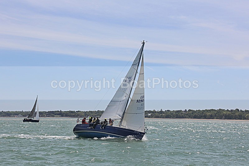 130601 AQUILO GBR9290T WT7A0537 - ROUND THE ISLAND RACE - 1st June 2013