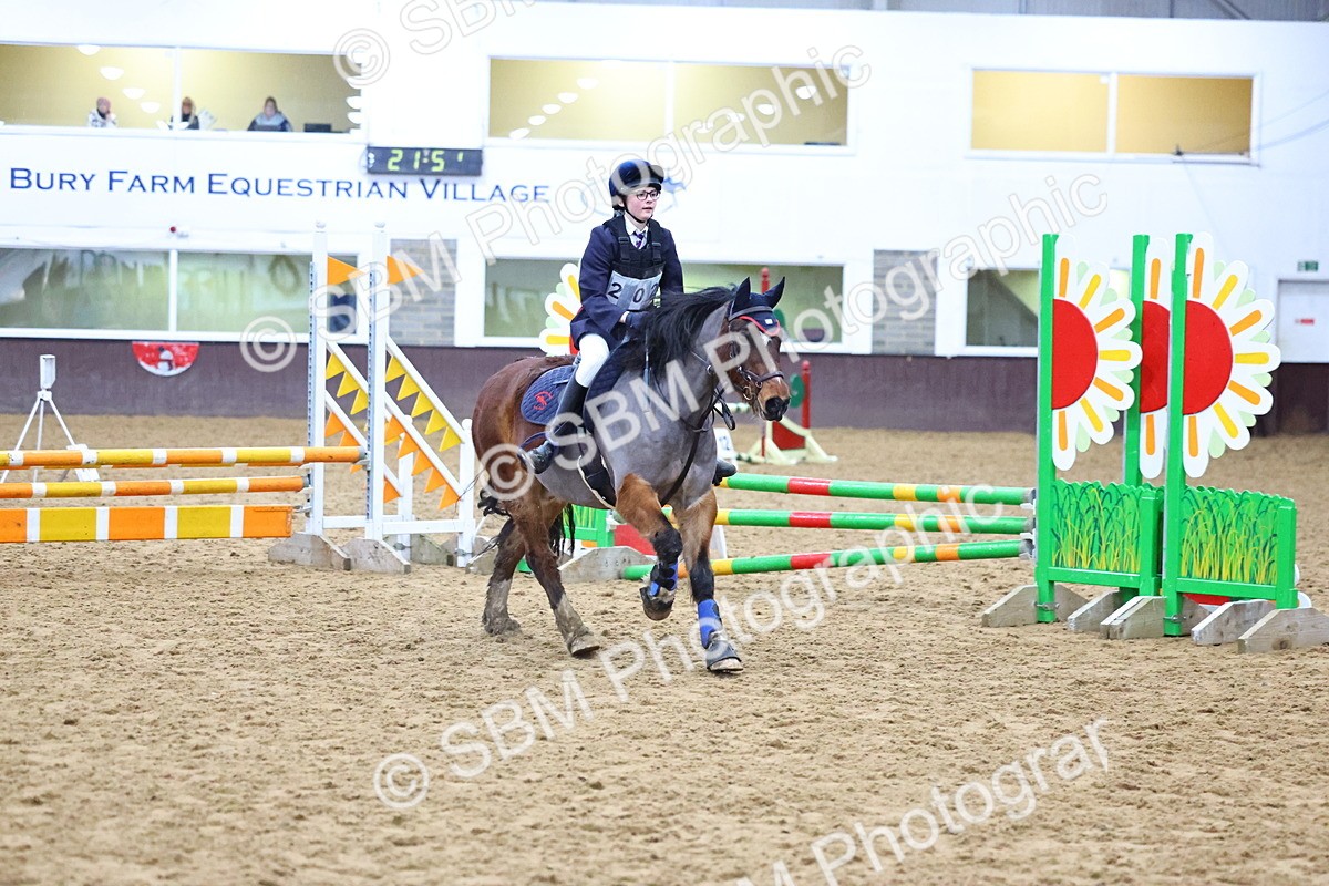 SBM_001489 - Class 4 - Festive Fences - 70cm