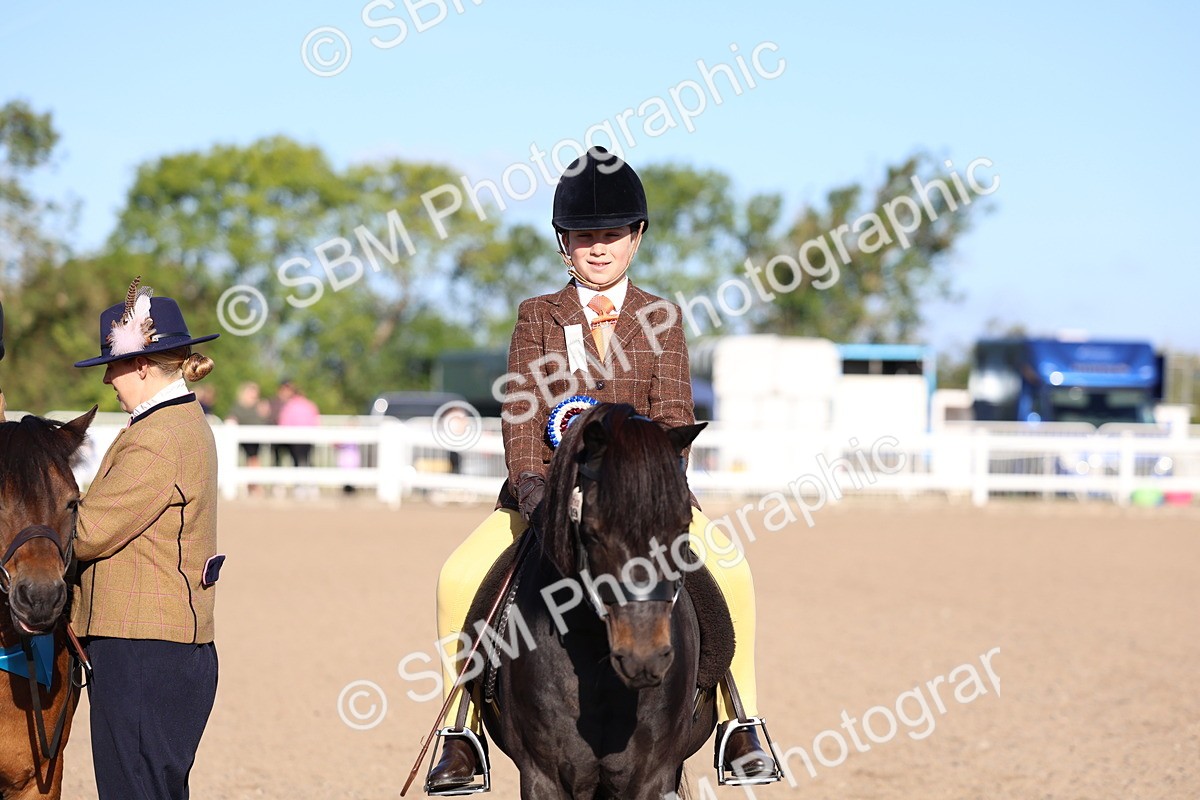 SBM_07864 - Class 301 - Ridden M&M - Small Breeds