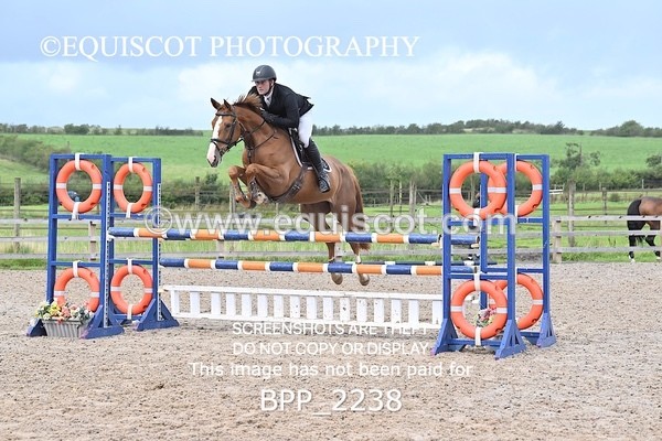 BPP_2238 - CLASS 4 Senior Newcomers/ 1.10m Open