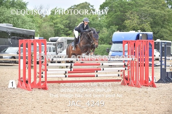 JAC_4249 - CLASS 6 Senior Foxhunter/ 1.20m Open