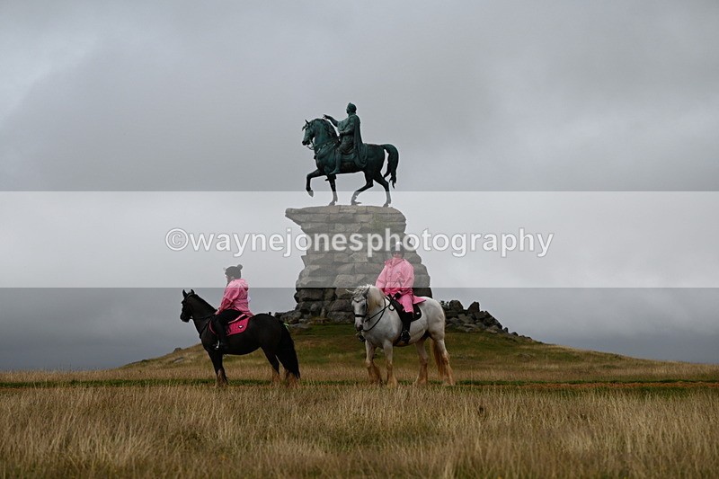 DSC_1833 - Time at Statue 12:13 to 12:32