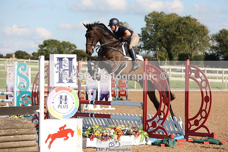 230915A-160753-03045 - Cls 6 Snr 1.05m Derby