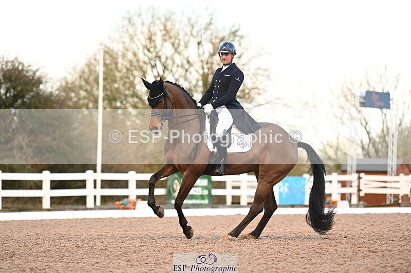 240218A-105725-06102 - 172-Jezz.Palmer-Honey.D'Or