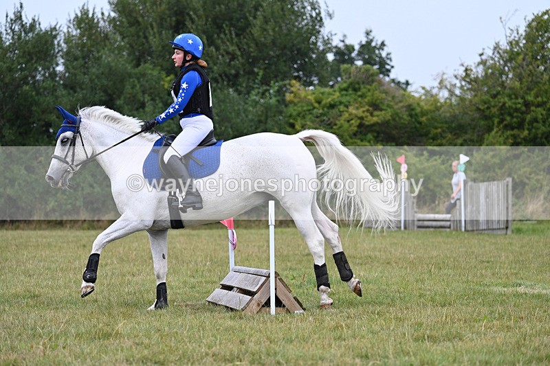 WJ7_5964 - 40cm XC Time 10:57 to 11:30