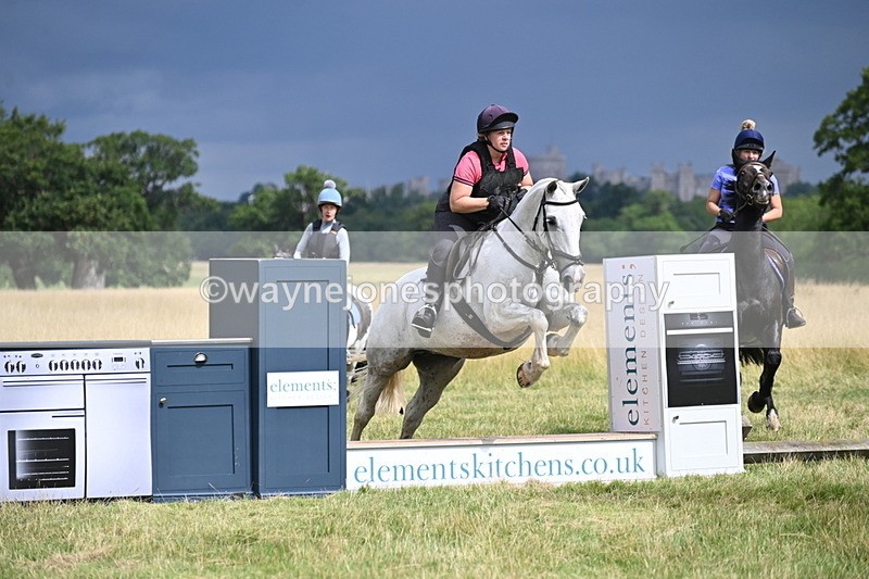 WJ6_2639 - Time at Jump 11:06 to 11:40