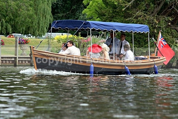 090704 OBEDIENT LADY IMG_0566 - HENLEY REGATTA  SATURDAY 4th JULY 2009