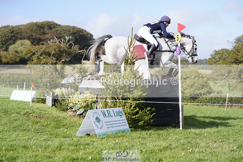 241025-123040-07950 - 143-Courtney.Romcke-KILBALLYBOY.SURPRISE