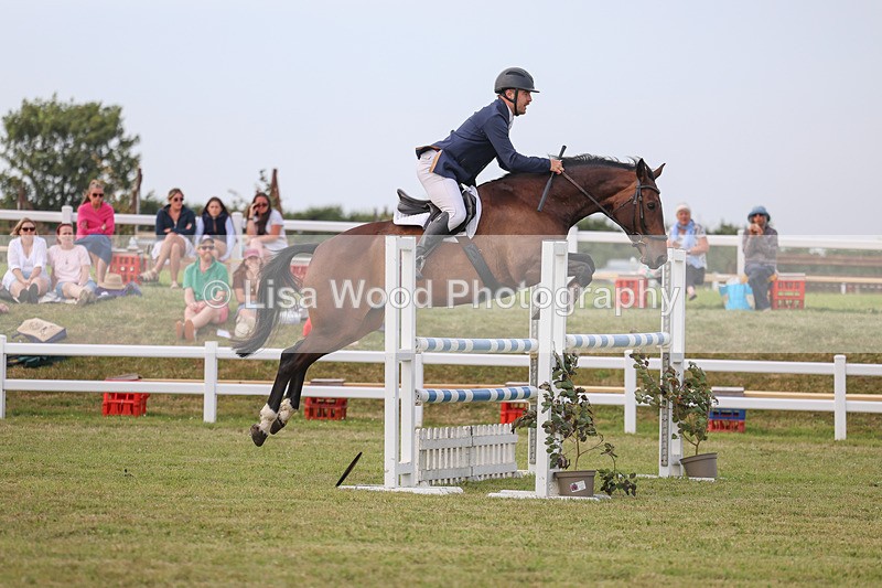 3E7A1020 - Class D: Showjumping Senior Newcomers/1.10m open